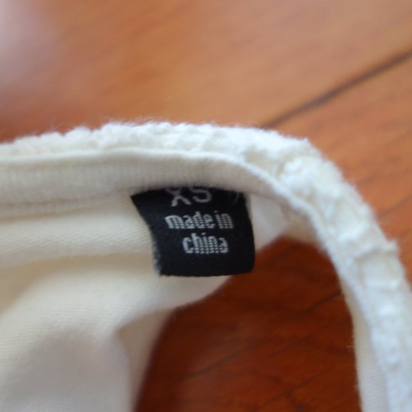 White Layered Floral Lace FormFitting Short Elegant Sexy Cocktail Dress Size XS - Picture 5 of 15